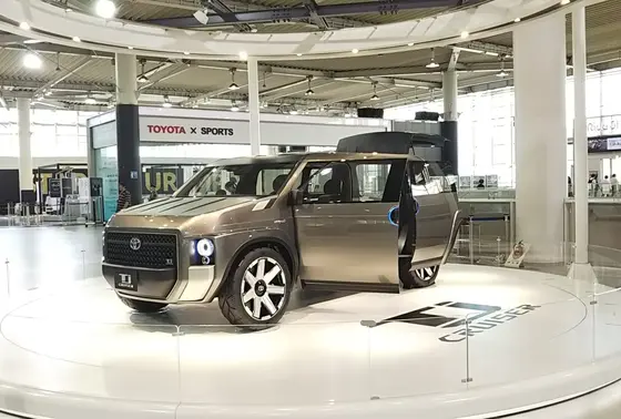 珍しいクルマの展示もたくさん