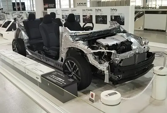 内部構造まで見える！