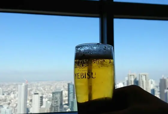 青空と生ビール