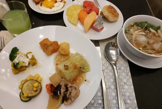 朝食はビュッフェ