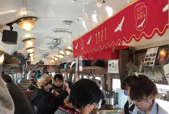SLの中に売店があります