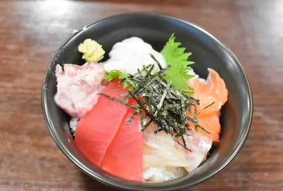 海鮮丼