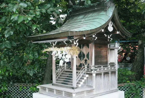 竜神様のお社（八龍社）