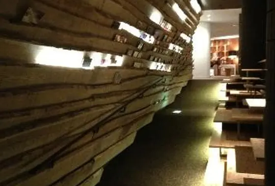 ONE NISEKO内カフェ