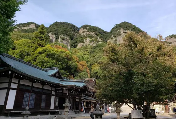 五剣山