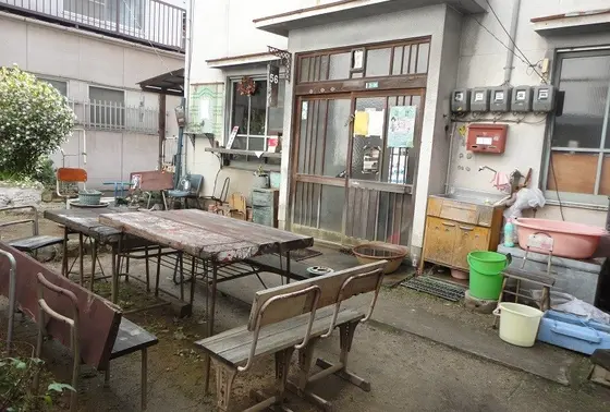 三軒屋アパートメント