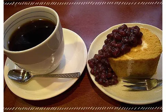 ロールケーキもある！