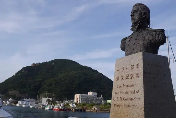 ペリー艦隊記念碑