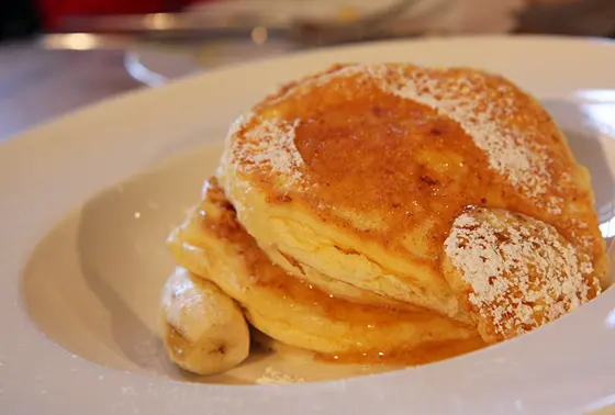 bills　横浜赤レンガ倉庫