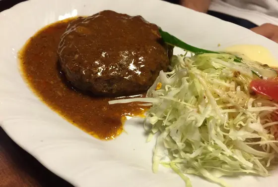 煮込みハンバーグ