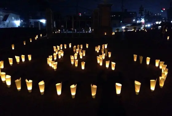 秋は夜かな。
