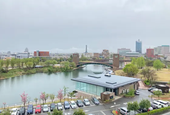 屋上から見る富岩運河環水公園