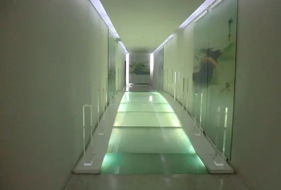 近代的な建物