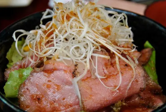 淡路牛鉄火丼！