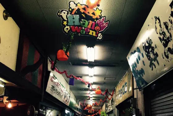 市場内はかわいい装飾が！