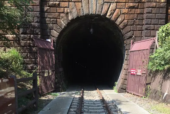 駅反対側にでた！
