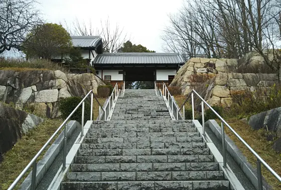 新宮山八幡宮址