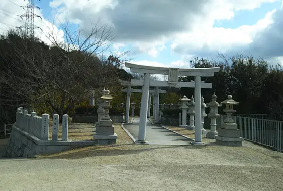光明池守護神社