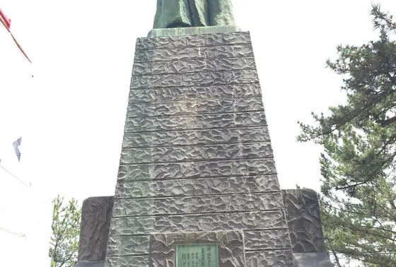 坂本龍馬像