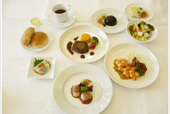 ビジネスクラスの機内食