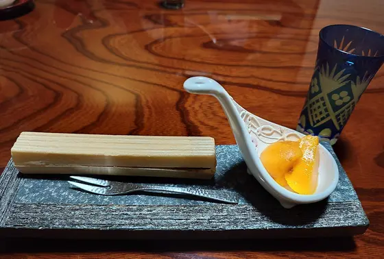 菓子と冷茶