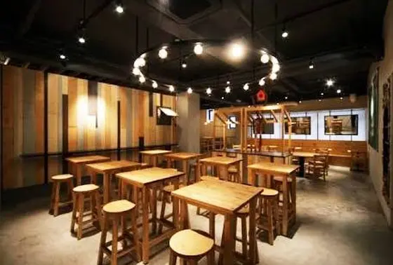 おしゃれな店内