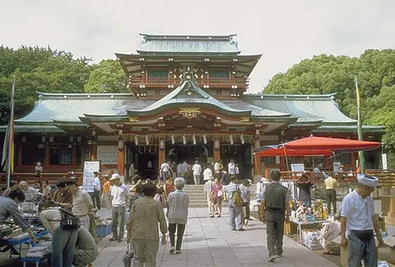富岡八幡宮骨董し