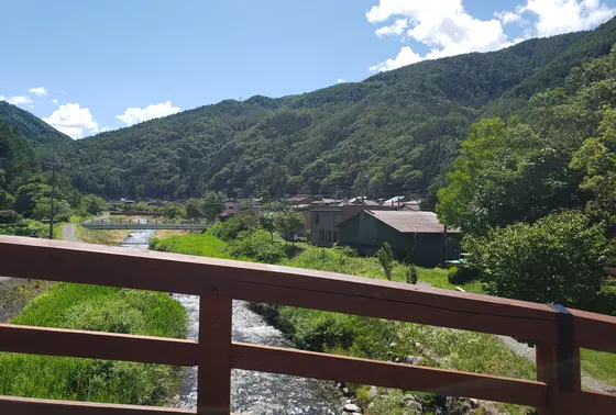 橋の上からの景色もきれい