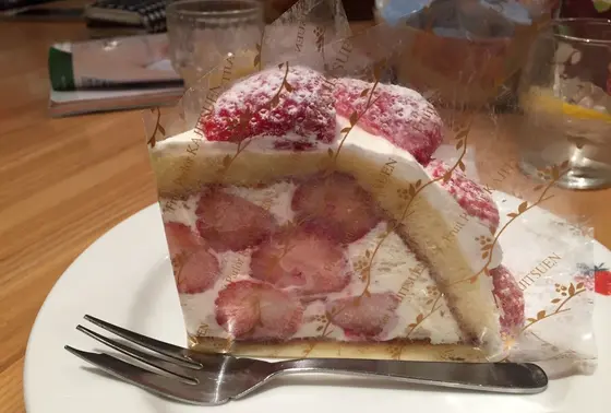 ケーキも
