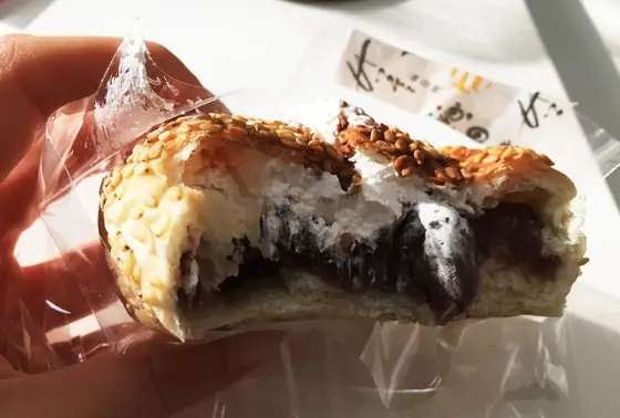 クリーム豆パン