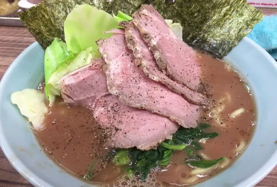 チャーシューメン海苔キャベツトッピング