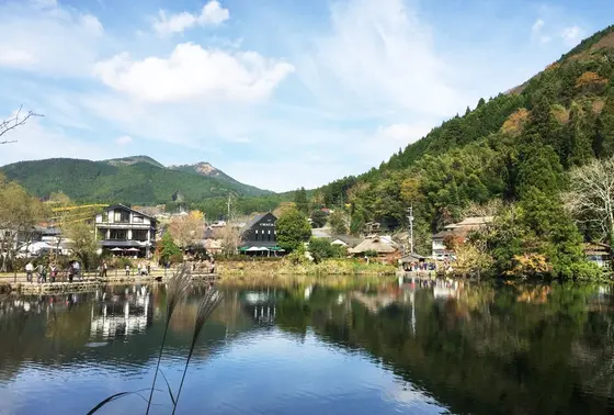 金鱗湖
