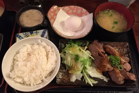 がっつり肉の日はテンションあがる。