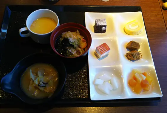 創作グルメバイキング
