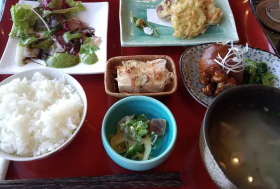 こだわりの琉球創作料理
