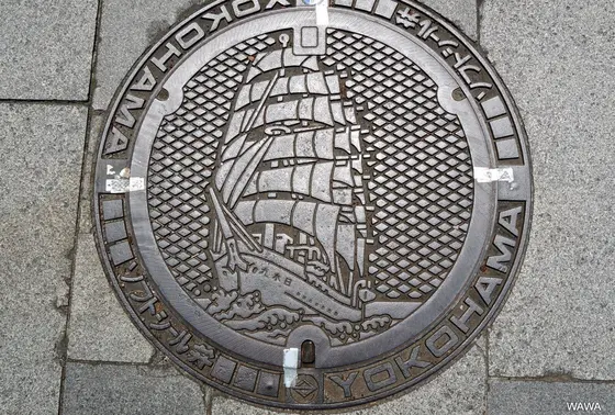 日本丸アートマンホール