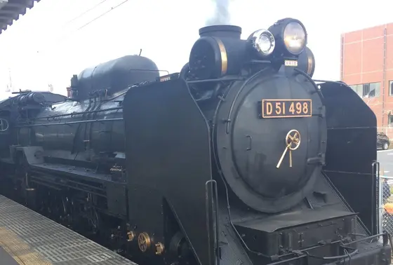 D51形蒸気機関車