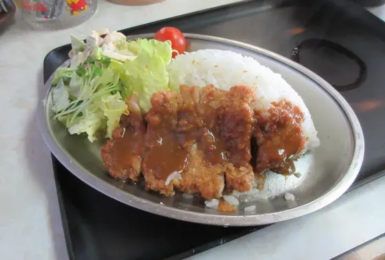 そばやかつめし