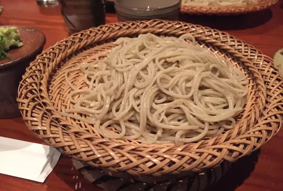 ざる