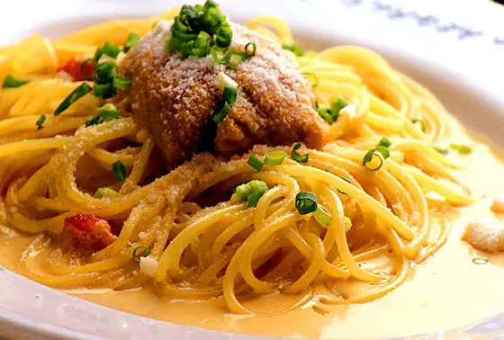 ウニのクリームパスタ