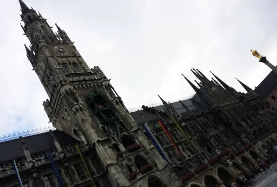 ゴシックな新市庁舎