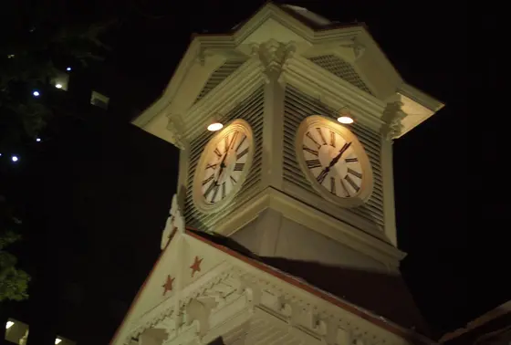 夜の時計台