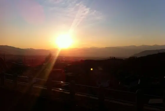 旧勝沼駅ホームからの夕景