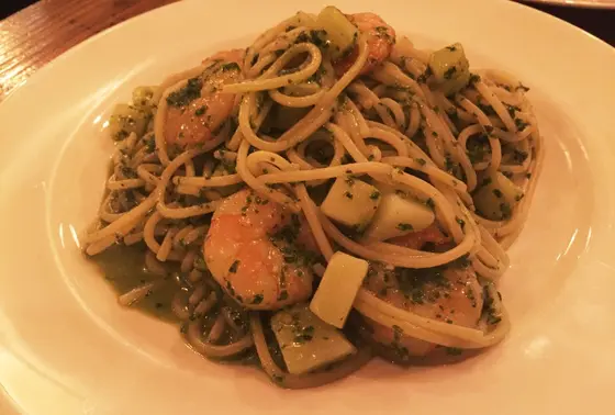 パスタやアヒージョ