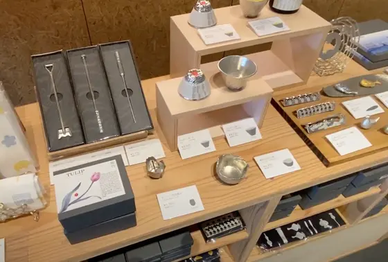 ファクトリーショップ