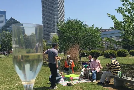 公園でカンパ～イ！