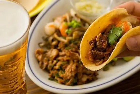 自家製生地のメキシカンTACOS