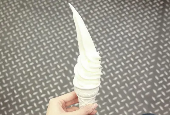 長〜いソフトクリーム