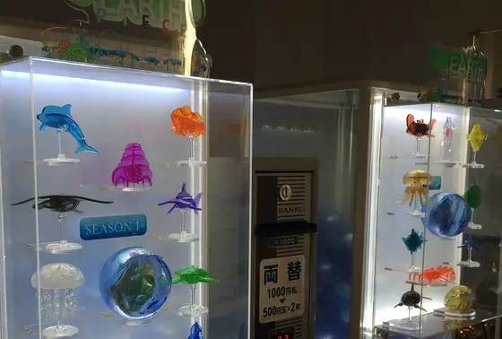 きれいなガチャポンがありました。