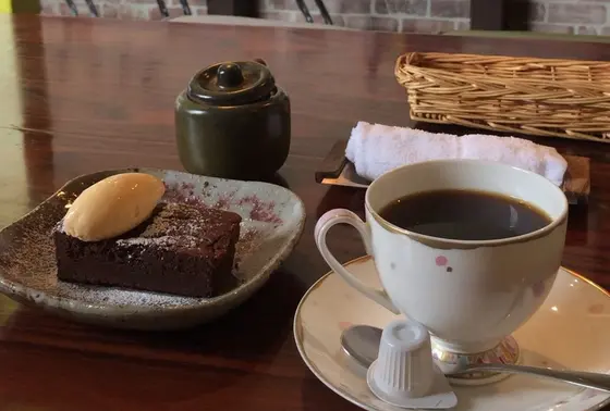 おすすめは海の見える窓側の席♡